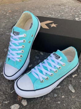 TÊNIS CONVERSE - LONA COR VERDE CLARO *ATENÇÃO: A FORMA DESSE MODELO É GRANDE. RECOMENDAMOS UM NÚMERO MENOR DO QUE O USUAL.*